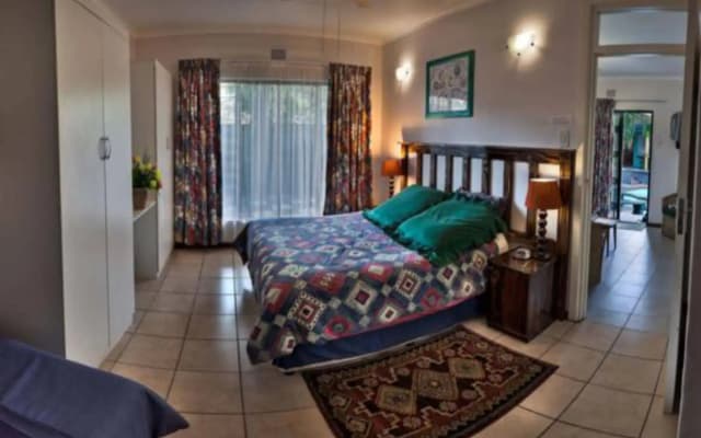 La Rochelle Inn