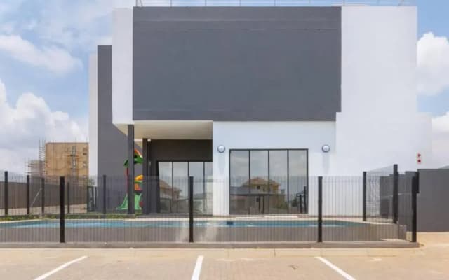 Alimama Spaces: The Manson's 8 On New
