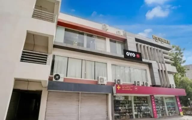 Hotel Shubham Inn Thaltej