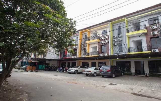 RedDoorz near Taman Krida Budaya Malang