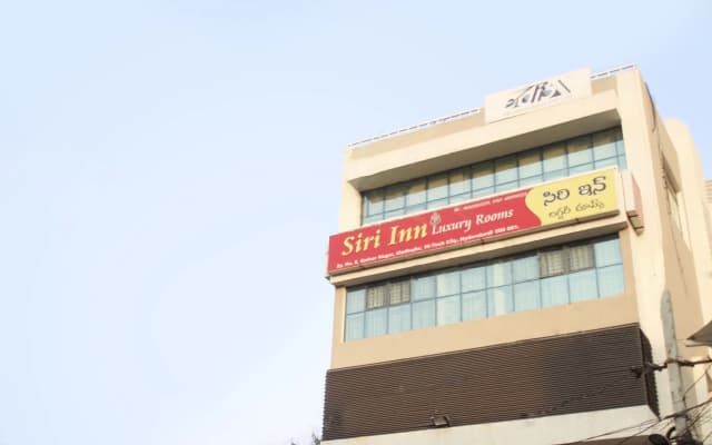 FabHotel Siri Inn Madhapur
