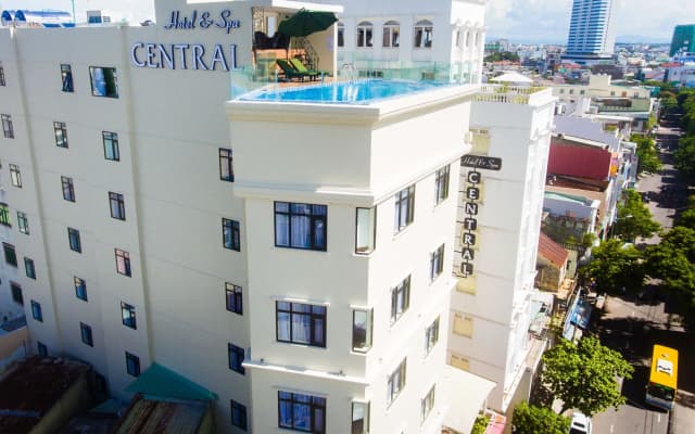 Central Hotel & Spa