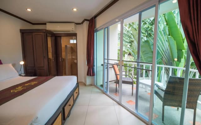 Chaweng Noi Residence