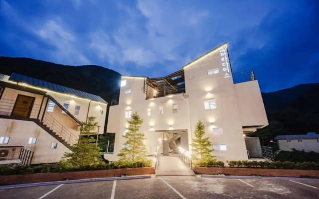 Ulsan Paradise Pension