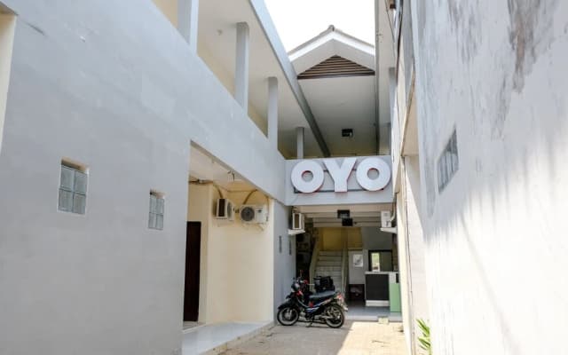 Semampir Residence by OYO Rooms