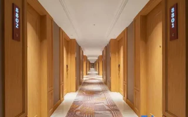 Vienna Hotel (Huludao City Center Department Store Branch )