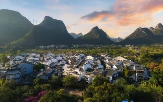 Guilin Qingshanshe (Taohua River Reed Flute Cave Scenic Area)