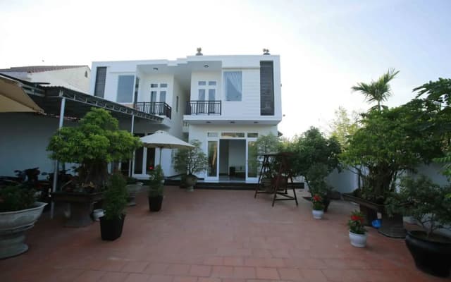 Basil Homestay and Hostel
