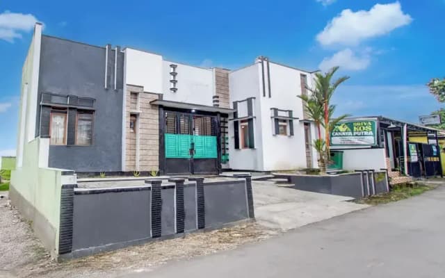 Hotel O Purwokerto Near Alun Alun Purwokerto Formerly Guest House Rania