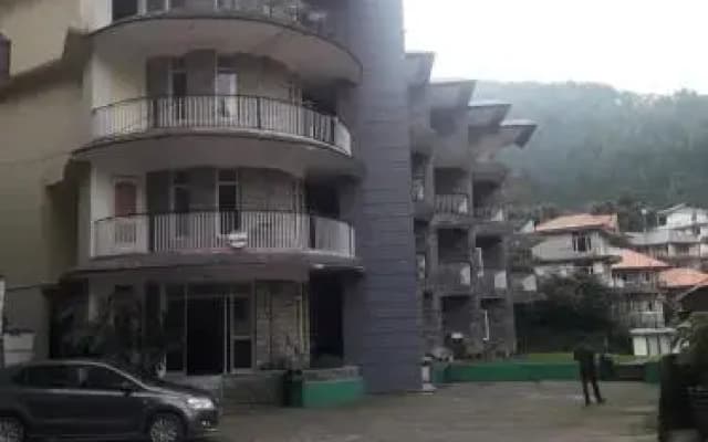 Gagan Resort