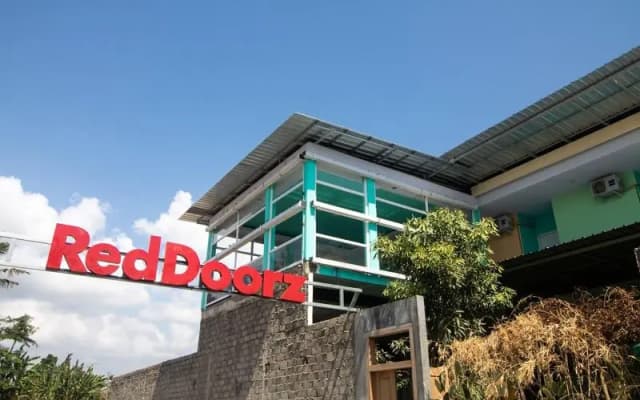 Formerly RedDoorz Plus Kantor Bupati Banyuwangi