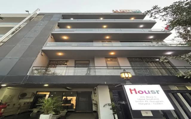 Housr Sector 49 Gurgaon Near Spaze IT