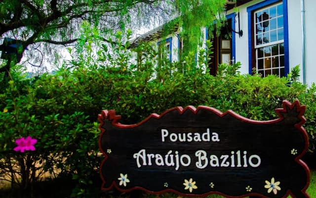 Araújo Bazilio Pousada Tiradentes