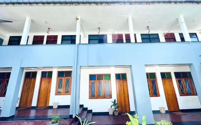 Yoho Hikkaduwa Beach House