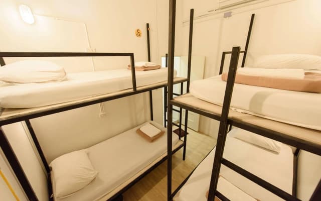 Warm White Hostel