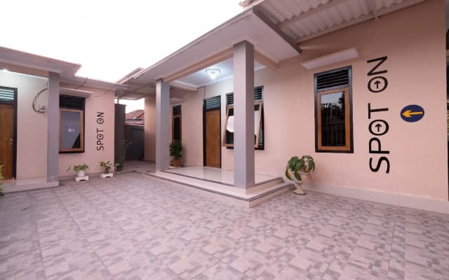 SPOT ON 1784 TNC Residence Syariah