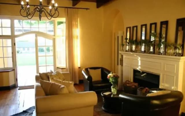 Manley Wine Lodge