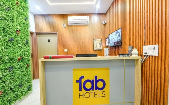 FabHotel Kavya Inn