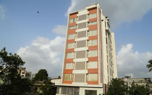 The Altruist Andheri Hotel