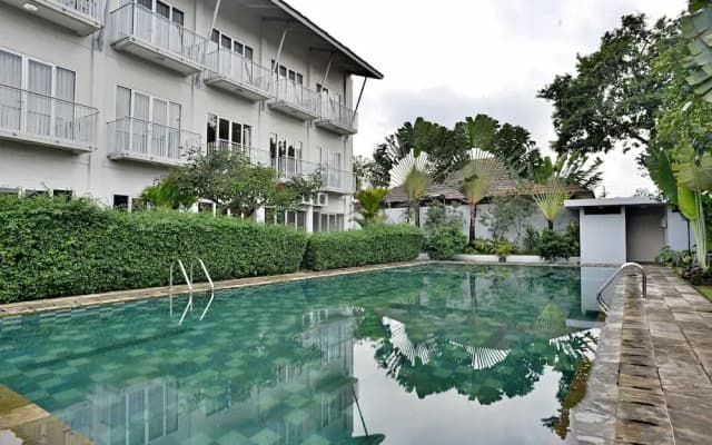 ZEN Rooms Cipayung KM 71