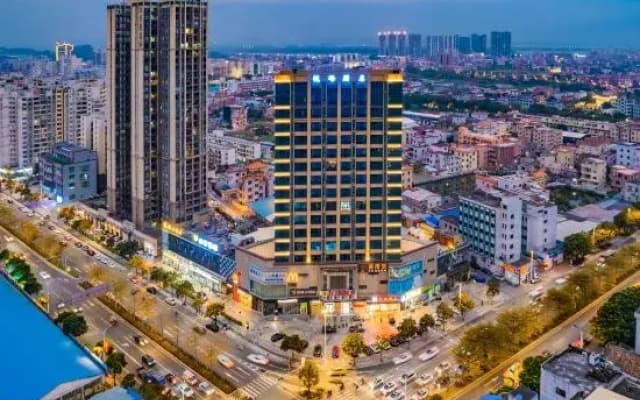 Foshan Yuefeng High-altitude Garden Panorama Hotel (Jiujiangzhen Xinji Plaza)