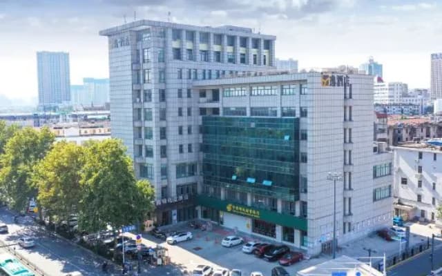 Yi · Hotel (Yancheng Renmin Road store)