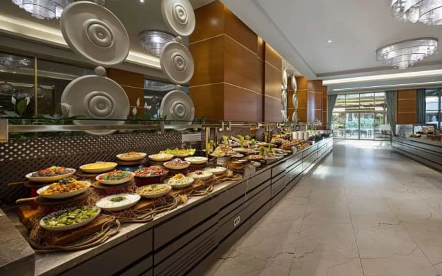 Kaya Hotel Select