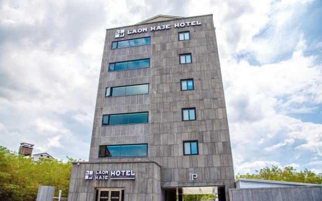 Gunsan Laonhaje Hotel