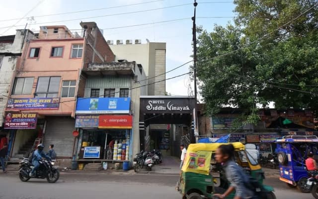 OYO 60291 Hotel Siddhi Vinayak