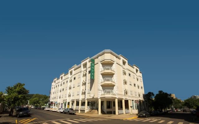 Francisco Beltrão Palace Hotel