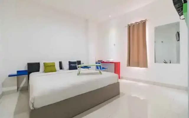 Urbanview Hotel Ephe Palembang