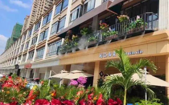 Remus Hotel