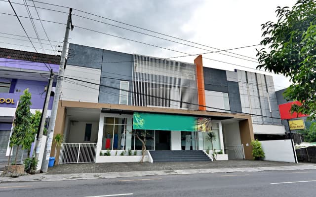 ZEN Rooms Prime Taman Siswa