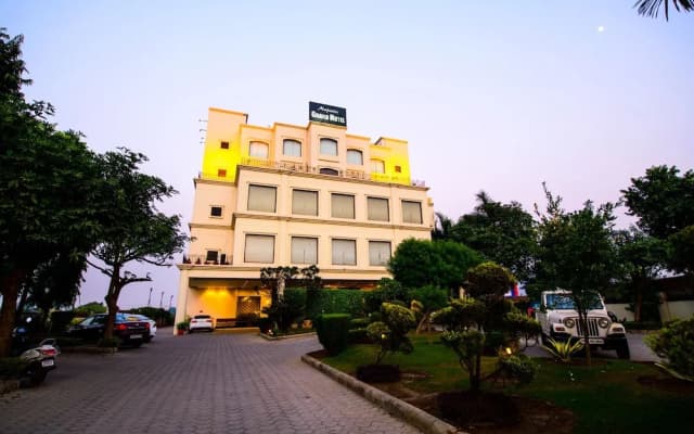 Hotel Majestic Grand