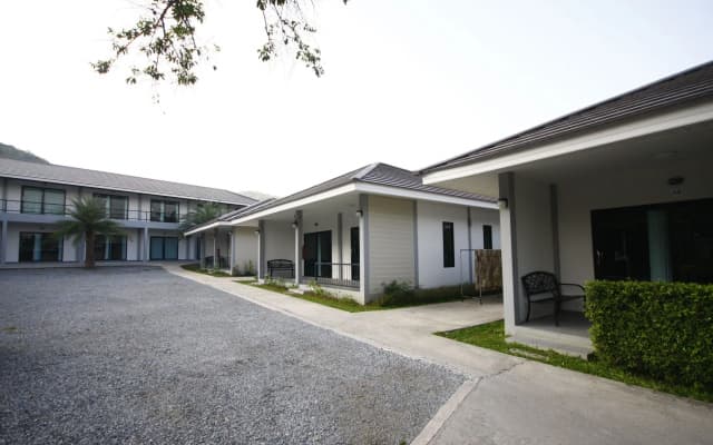 SiriNiran Resort