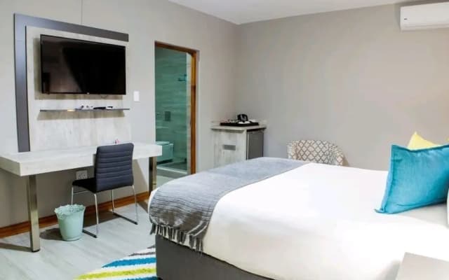 Sagwadi Hotel
