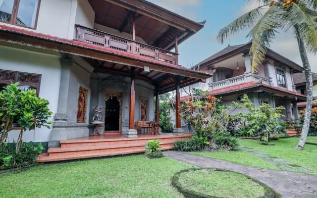 Nyoman Ada Resort
