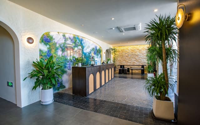 Bay Four Seasons Castle Hotel