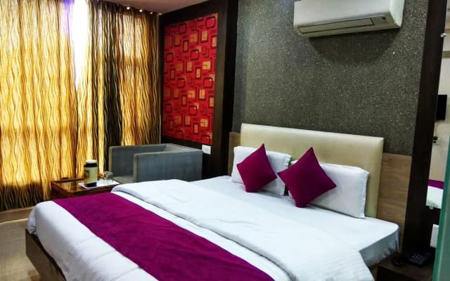 OYO Rooms Opposite Railway Station Indore Gate