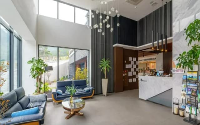 Friemily Pool Villa & Hotel