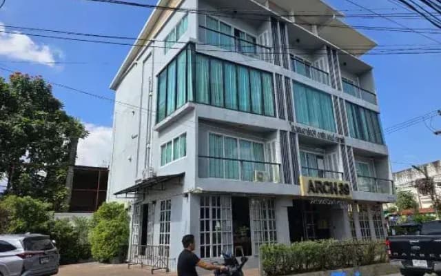 Mandalar Arch 39 Hotel