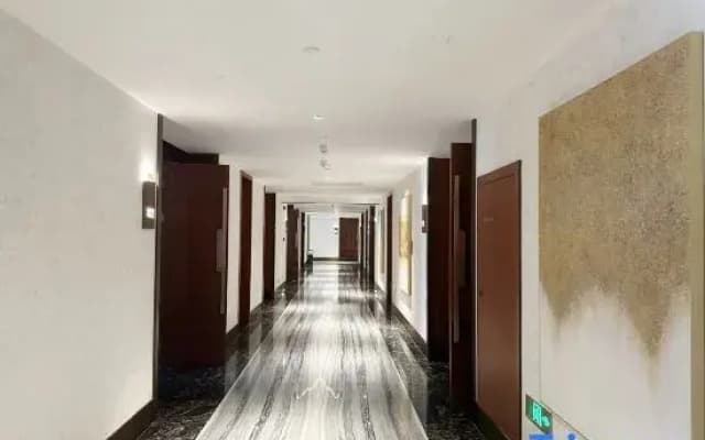 Tingzhou Jianguo Hotel