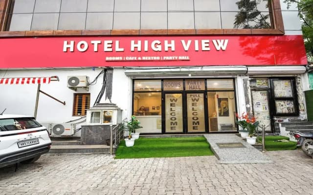 Fabhotel High View