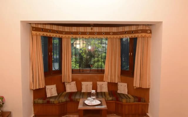 Hotel LR Regency