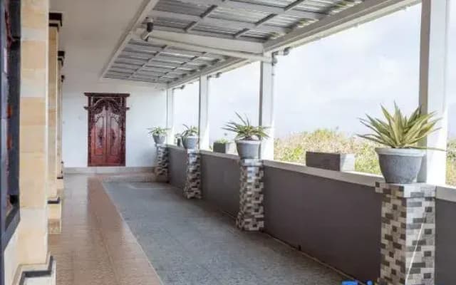 RedDoorz @ Uluwatu Suites