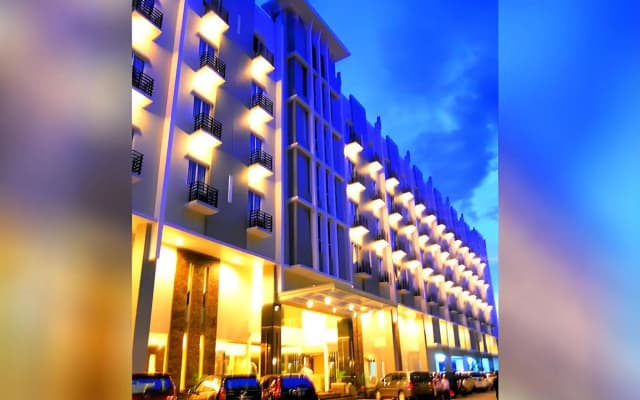 Orchardz Hotel Ayani