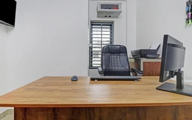 Treebo Nirupama Apartment, 750 M From Aluva Railway Station