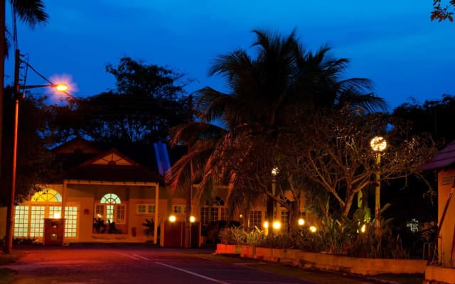RUMBIA RESORT VILLA Paka Terengganu