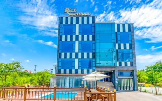 Gangneung Rich Moon Pension