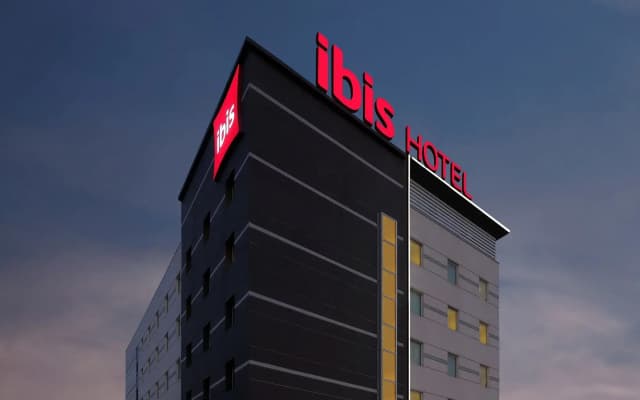 ibis Kochi City Centre Hotel
